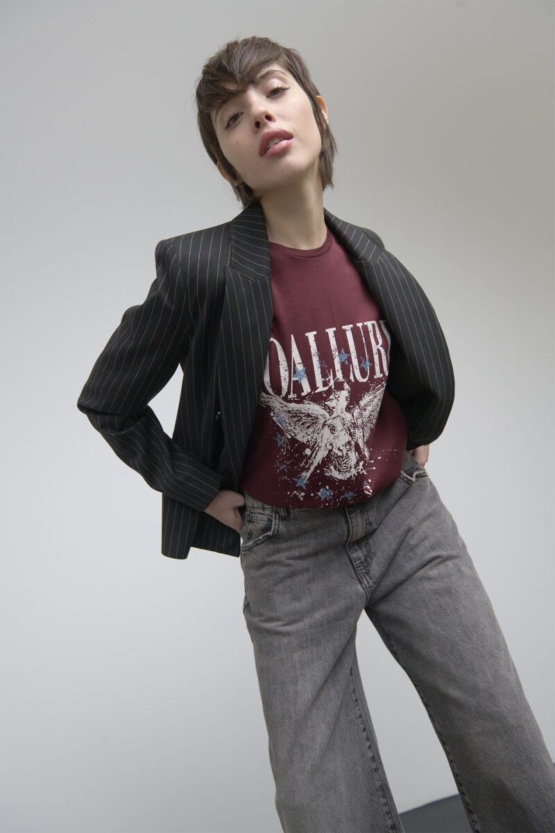 T-SHIRT OVER CON STAMPA FATA - immagine 3