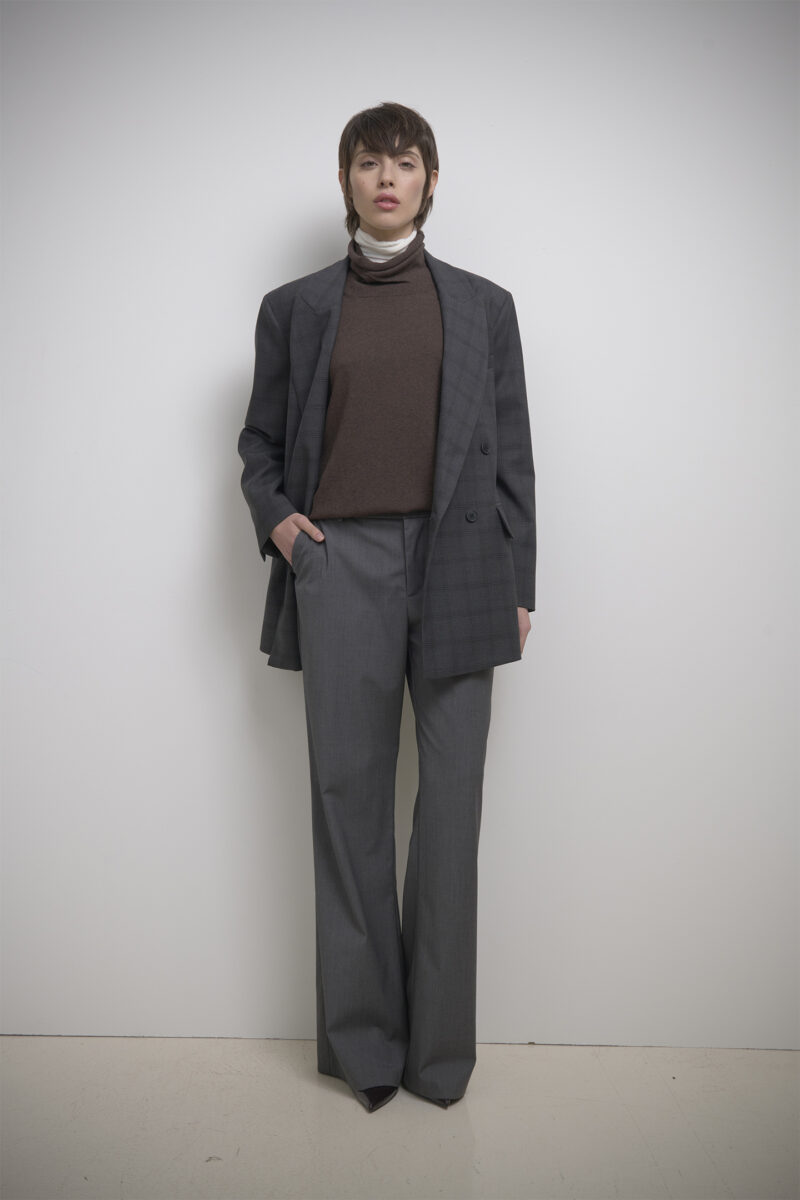 TAILORED FLARE TROUSERS IN WOOL BLEND - Image 2