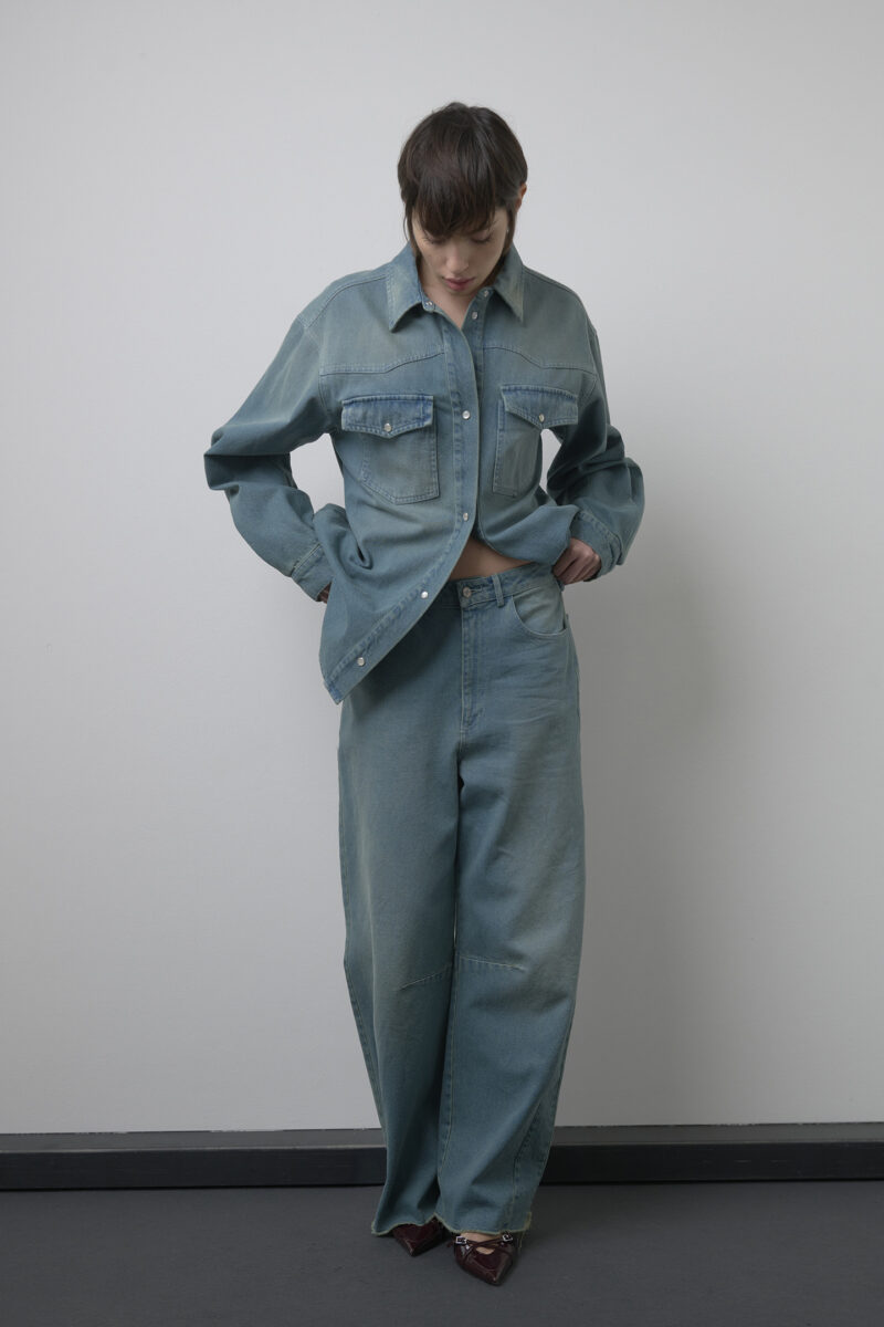 JEANS BARREL IN COTONE TINTO CAPO - immagine 3