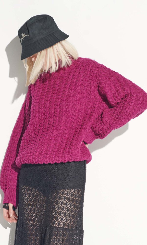 RESCA POINT SWEATER