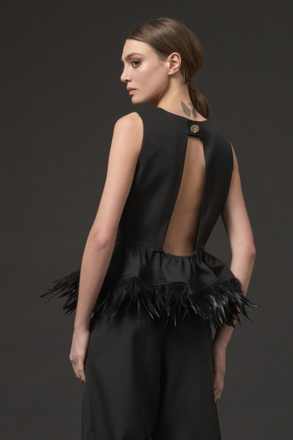TOP PEPLUM WITH FEATHERS