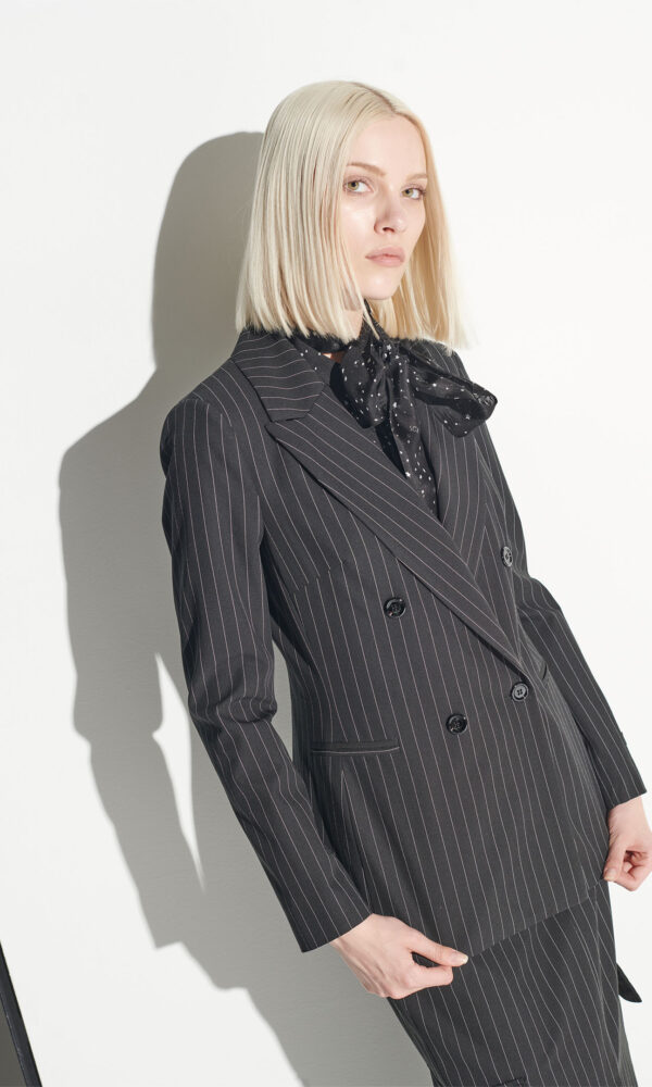 SLIM DOUBLE-BREASTED JACKET WITH PINSTRIPE PATTERN