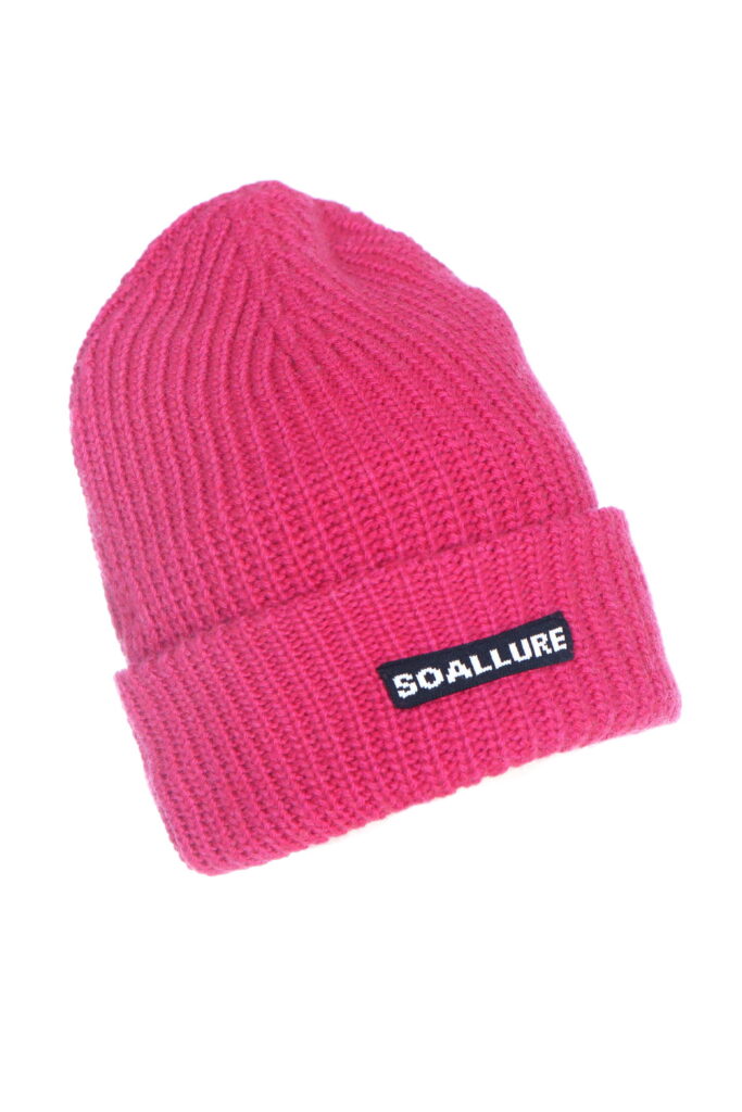 MAGENTA